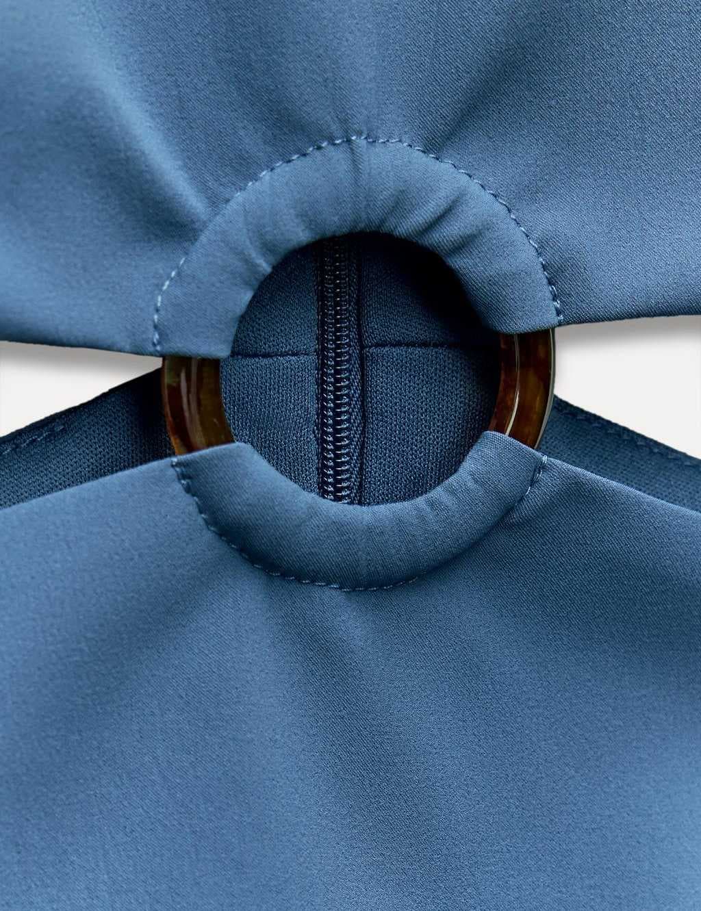 stretch-top-with-cut-out-detail